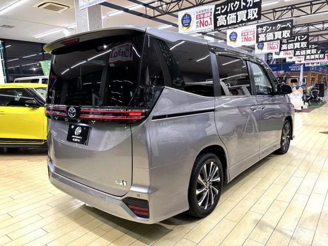 Toyota VOXY HYBRID S-Z 2025 — миниатюра 2