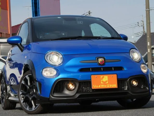 Abarth ABARTH 695 TRIBUTO 131 RALLY 2023 — фото 1, купить с доставкой в Москву