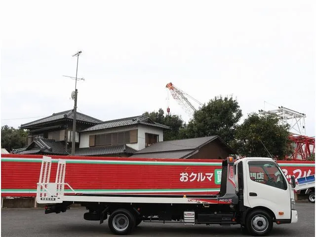 Hino DUTRO 2023 — миниатюра 3