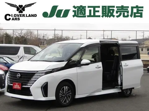 Nissan SERENA 2024 купить в Москве