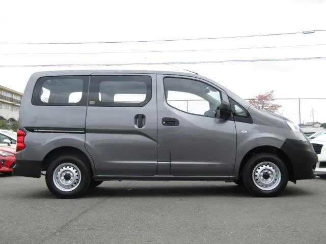Nissan NV200 VANETTE VAN DX 2026 — миниатюра 4