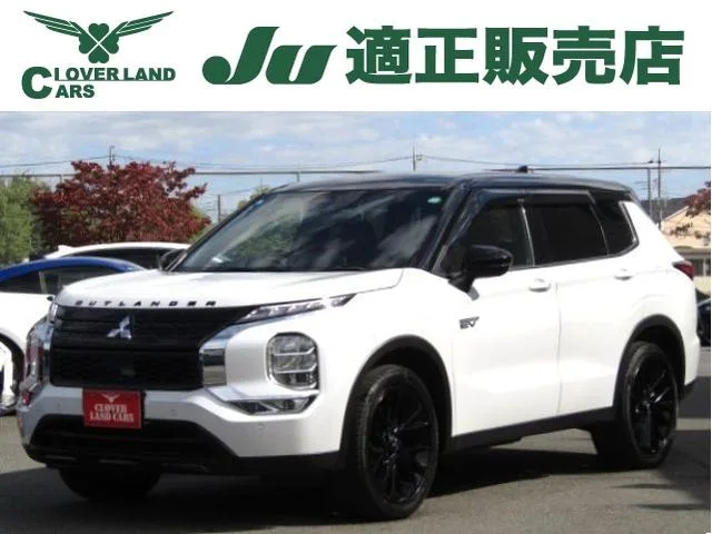 Mitsubishi OUTLANDER PHEV BLACK EDITION 2023 — фото 1, купить с доставкой в Москву