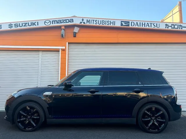 MINI MINI COOPER D CLUBMAN BRICK LANE EDITION 2022 — миниатюра 2