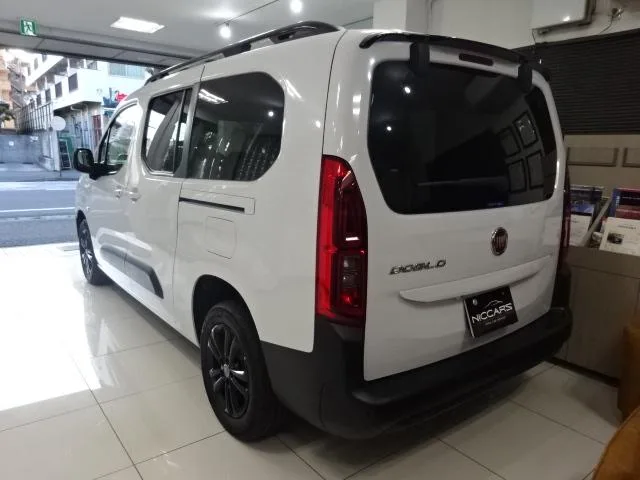 Fiat DOBLO 2023 — миниатюра 3