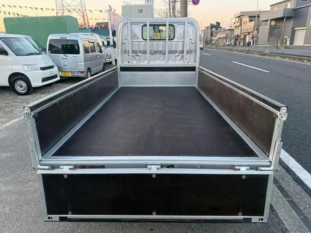 Toyota DYNA TRUCK LONG JUSTLOW 2022 — миниатюра 3