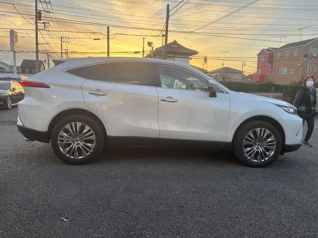 Toyota HARRIER Z LEATHER PACKAGE 2023 — миниатюра 3