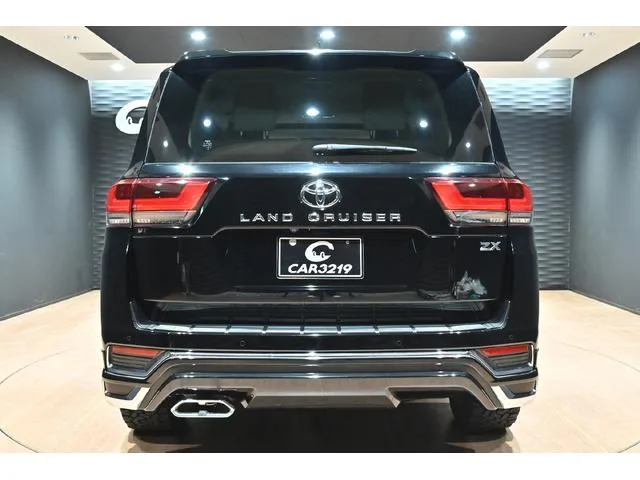 Toyota Land Cruiser ZX 2024 — миниатюра 2