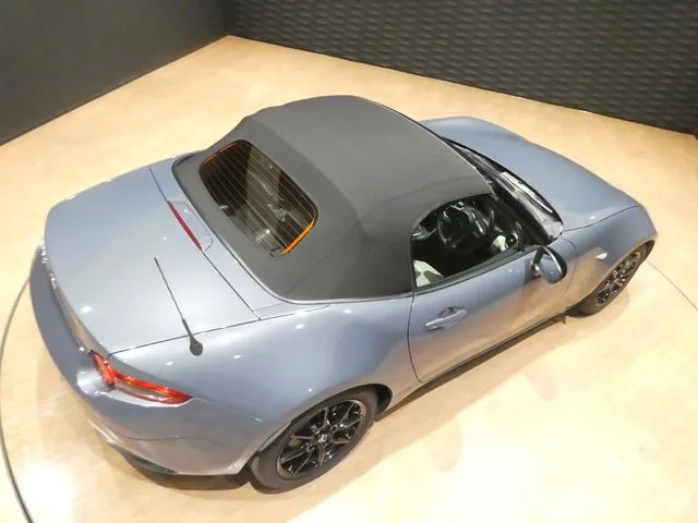 Mazda ROADSTER S LEATHER PACKAGE WHITE SELECTION 2022 — миниатюра 3