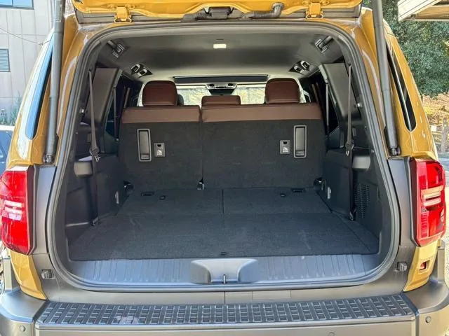 Toyota LAND CRUISER 250 VX FIRST EDITION 2024 — миниатюра 4