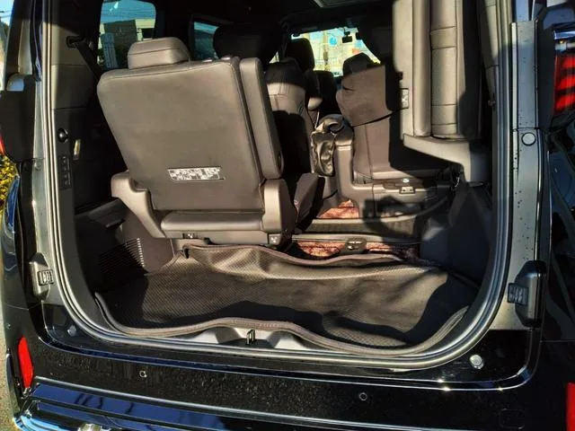 Toyota ALPHARD HYBRID EXECUTIVE LOUNGE 2024 — миниатюра 4