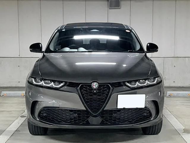 Alfa Romeo TONALE PLUG-IN HYBRID Q4 SUNROOF EDITION 2023 — миниатюра 4