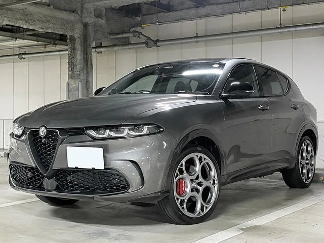 Alfa Romeo TONALE PLUG-IN HYBRID Q4 SUNROOF EDITION 2023 — фото 1, купить с доставкой в Москву