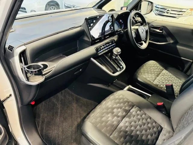 Toyota VOXY HYBRID S-Z 2023 — миниатюра 4
