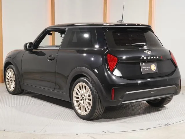 MINI MINI COOPER S FAVOURED TRIM 2024 — миниатюра 3
