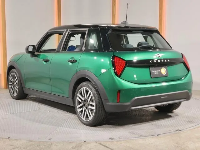MINI MINI COOPER C CLASSIC TRIM 2025 — миниатюра 3