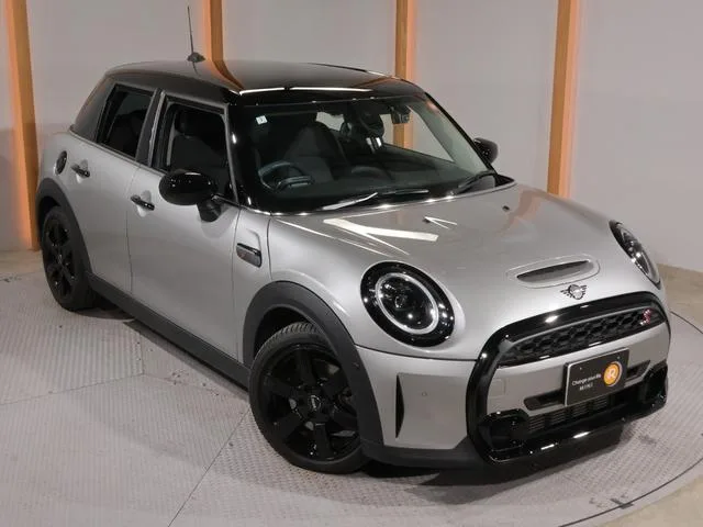 MINI MINI COOPER S PREMIUM PLUS PACKAGE CLASSIC TRIM 2024 — миниатюра 5