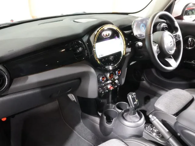 MINI MINI COOPER CLASSIC TRIM 2022 — миниатюра 4