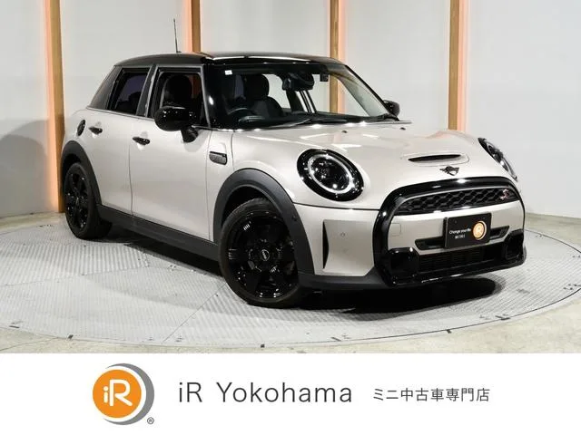 MINI MINI COOPER S PREMIUM PLUS PACKAGE CLASSIC TRIM 2024 — фото 1, купить с доставкой в Москву
