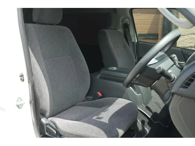 Toyota HIACE WAGON GRAND CABIN 2023 — миниатюра 5
