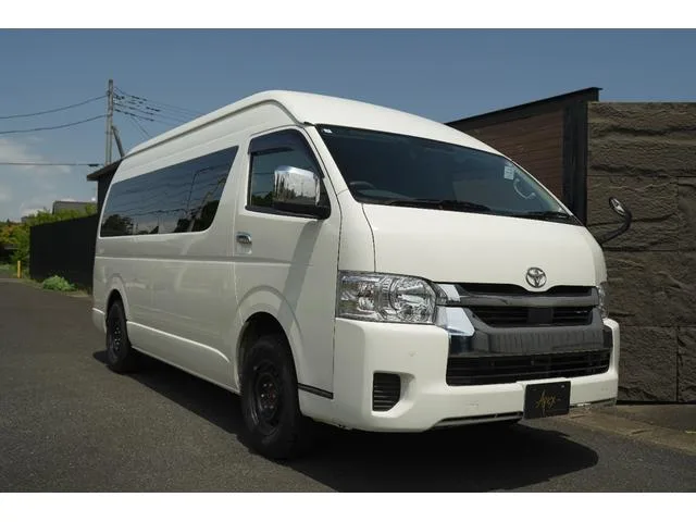 Toyota HIACE WAGON GRAND CABIN 2023 — фото 1, купить с доставкой в Москву