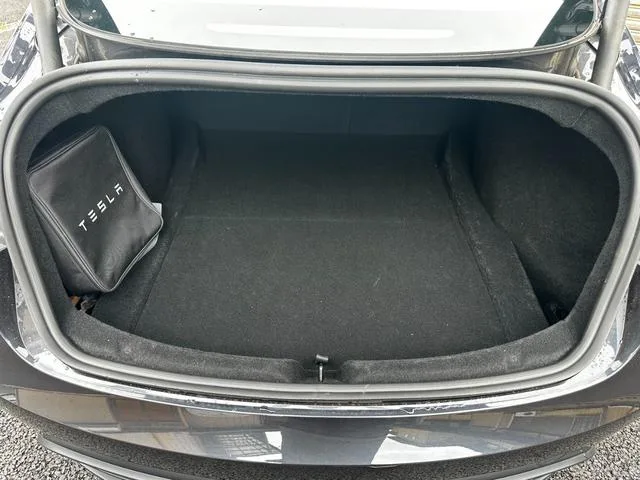 Tesla MODEL 3 DUAL MOTOR AWD LONG RANGE 2023 — миниатюра 4