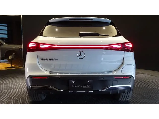 Mercedes-Benz EQA EQA250+ AMG LINE PACKAGE 2024 — миниатюра 3