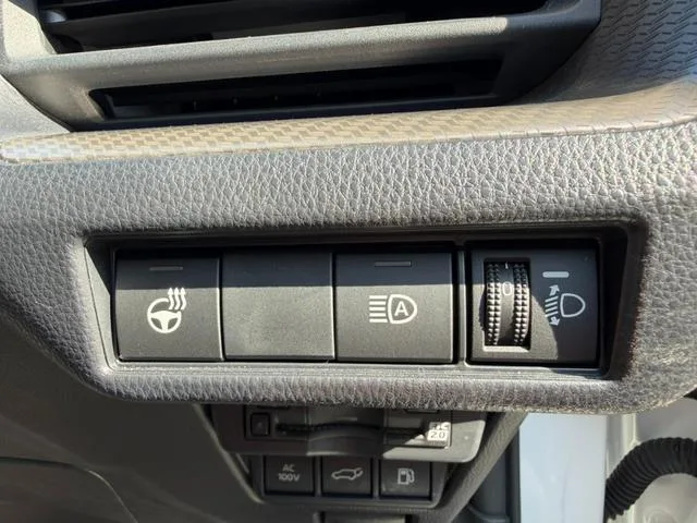 Toyota Prius Z 2024 — миниатюра 3