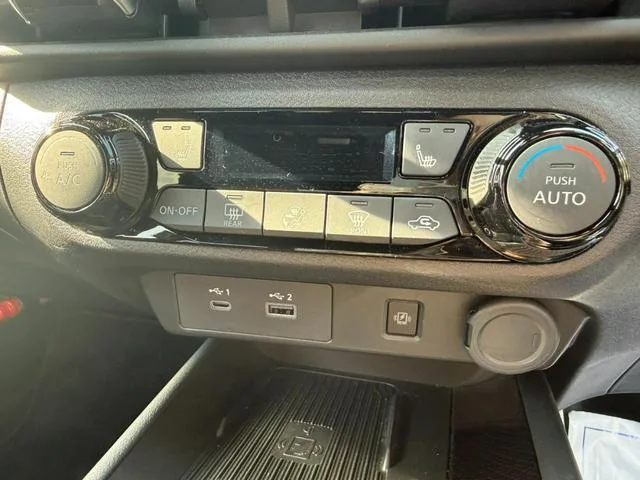 Nissan AURA NISMO TUNED E-POWER 4WD 2024 — миниатюра 4