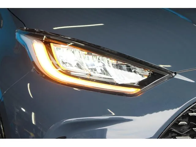 Toyota YARIS Z 2024 — миниатюра 5