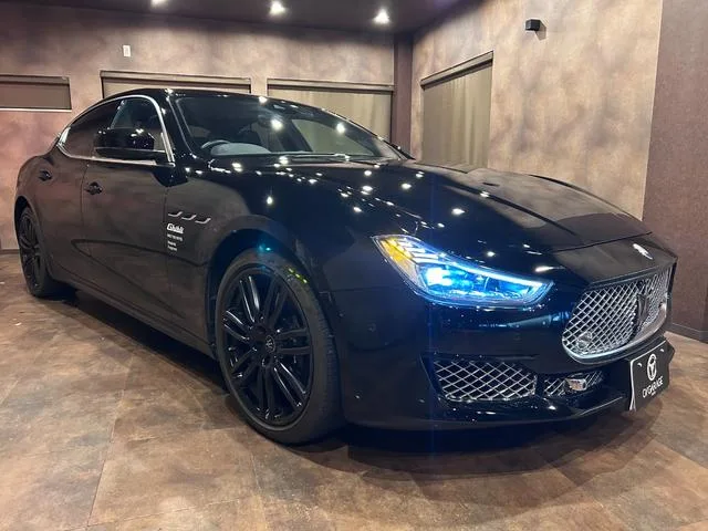 Maserati GHIBLI OPERANERA 2022 — миниатюра 2