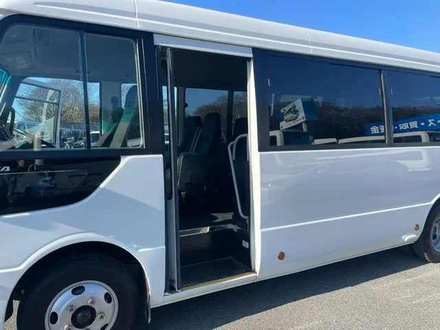 Mitsubishi Fuso ROSA 2024 — миниатюра 3