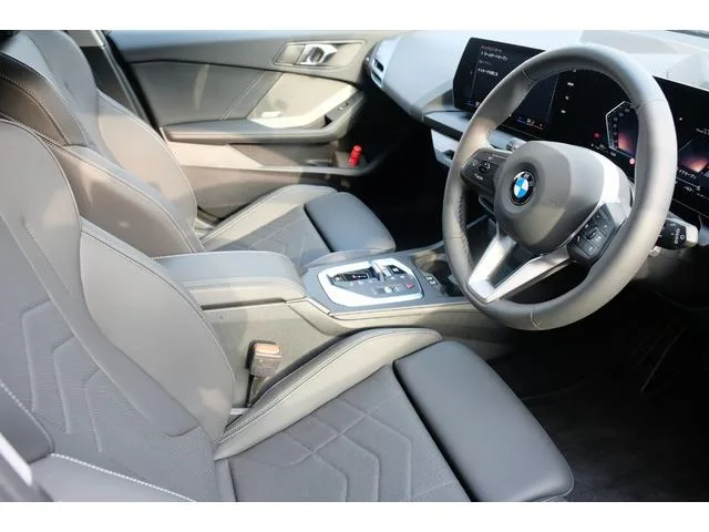 BMW 1 Series 120D HI-LINE PACKAGE 2025 — миниатюра 3