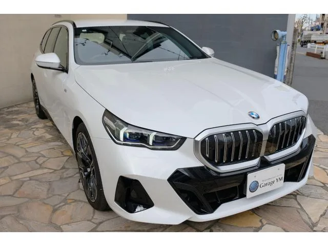 BMW 5 Series 523D X DRIVE TOURING M-SPORT 2025 — миниатюра 2