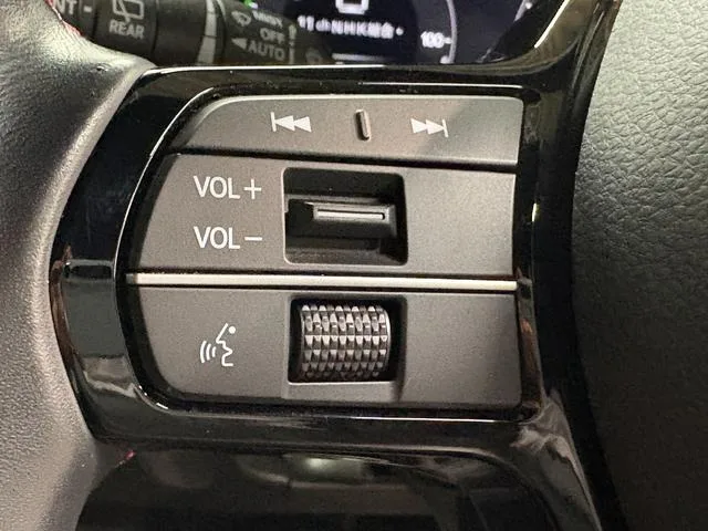 Honda CIVIC E:HEV 2023 — миниатюра 5