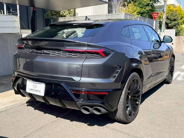 Lamborghini Urus 2025 — миниатюра 2