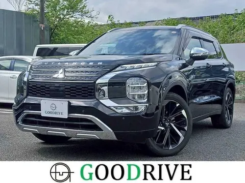 Mitsubishi OUTLANDER PHEV 2022 купить в Москве
