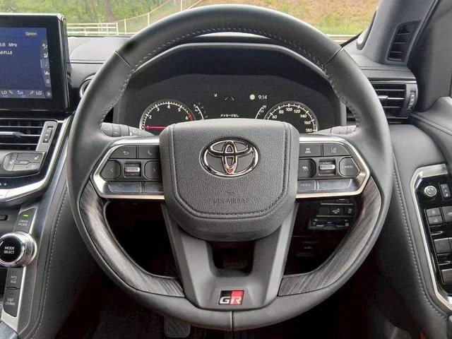 Toyota Land Cruiser GR SPORT 2024 — миниатюра 4