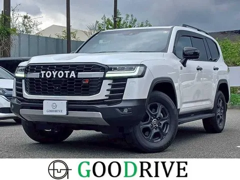 Toyota Land Cruiser 2024 buy in Moscow