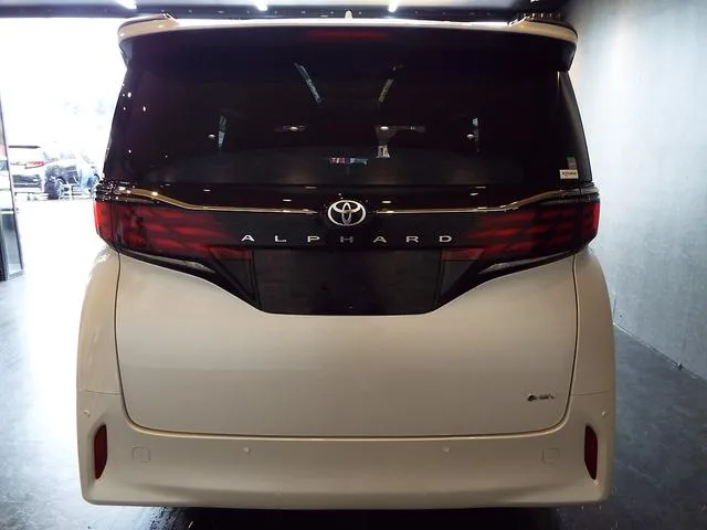 Toyota ALPHARD HYBRID Z 2024 — миниатюра 2