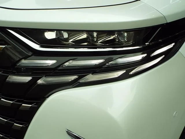 Toyota ALPHARD HYBRID Z 2024 — миниатюра 3