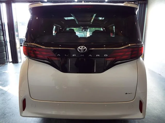 Toyota ALPHARD HYBRID Z 2024 — миниатюра 2