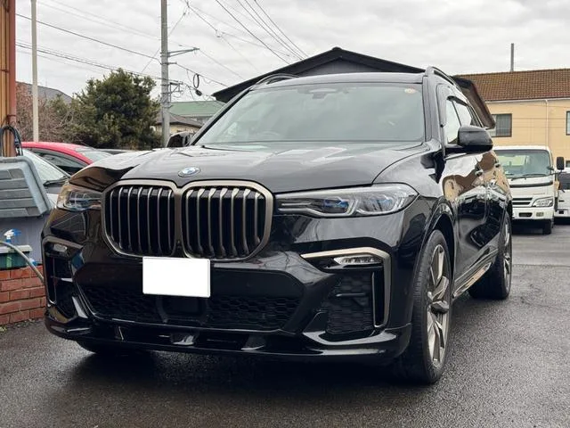 BMW X7 M50I 2022 — фото 1, купить с доставкой в Москву