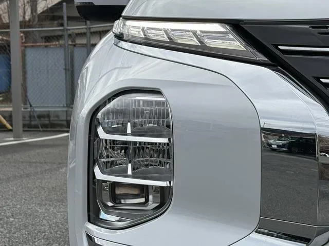 Mitsubishi OUTLANDER PHEV P 2022 — миниатюра 4