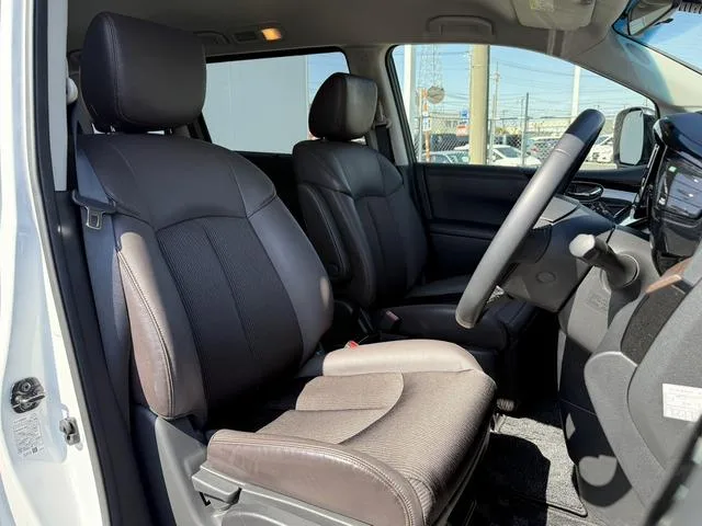 Nissan ELGRAND 250HIGHWAY STAR S 2024 — миниатюра 5