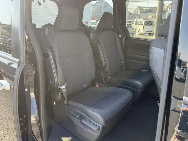 Toyota VOXY HYBRID S-G 2022 — миниатюра 5