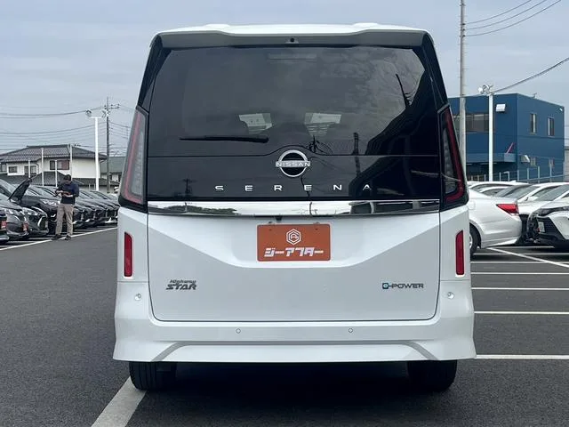Nissan SERENA E-POWER HIGHWAY STAR V 2023 — миниатюра 5