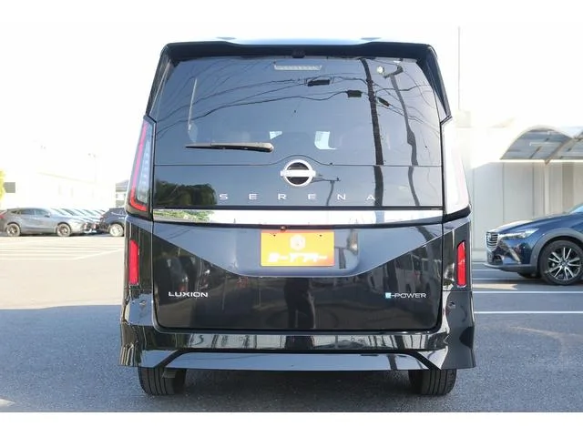 Nissan SERENA E-POWER LUXION 2025 — миниатюра 3