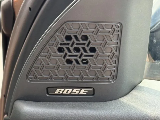 Nissan Ariya B6 LIMITED 2022 — миниатюра 2