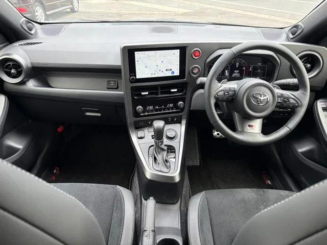 Toyota GR YARIS RZ HIGH PERFORMANCE 2025 — миниатюра 3