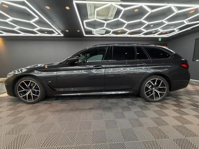 BMW 5 Series 530i TOURING M-SPORTS 2022 — миниатюра 4